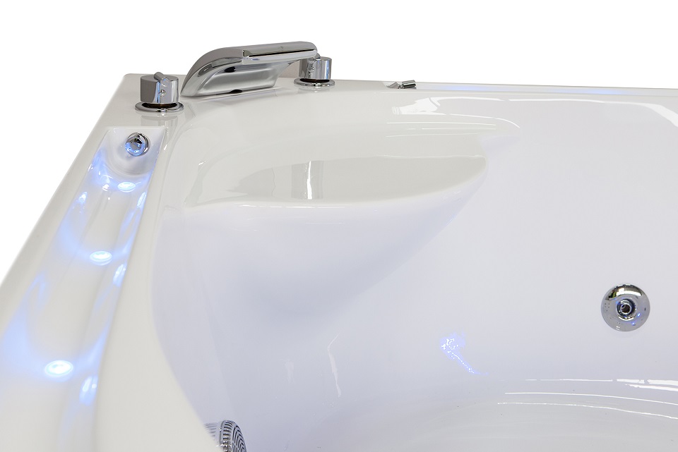 Whirlpool VILLA SABRINA weiss 1,6x1,6 m Vollausstattung Wasserfall Bachlauf umlaufend